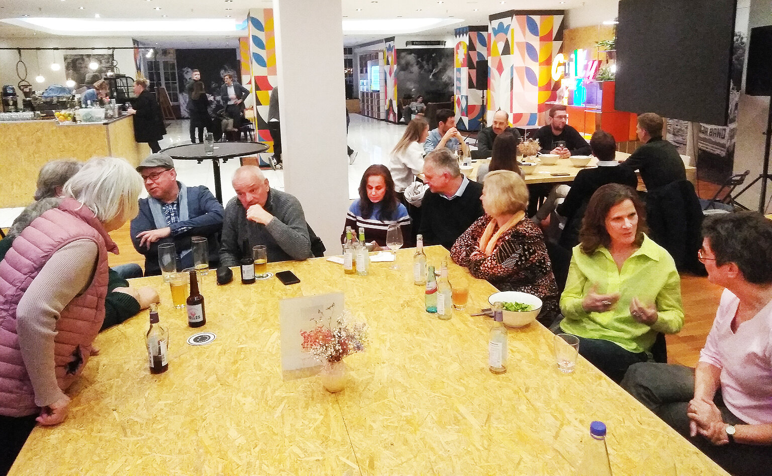 Jahreshauptversammlung des Ortsverband Frankfurt am Main Angeregte Gespräche beim Stammtisch des Ortsverband Frankfurt am Main und Fachausschuss Freie im Massif Central. – Am 29. April treffen sich die Mitglieder des Ortsverband Frankfurt am Main zur Jahreshauptversammlung.
