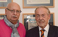 Professor Dr. Siegfried Quandt (r.) ist neu gewählter Vorsitzender des Ortsverbands Wiesbaden, zu seinem Stellvertreter wurde Fotograf Wolfgang Kühner (l.) gewählt. Foto: Friedbert Wolter