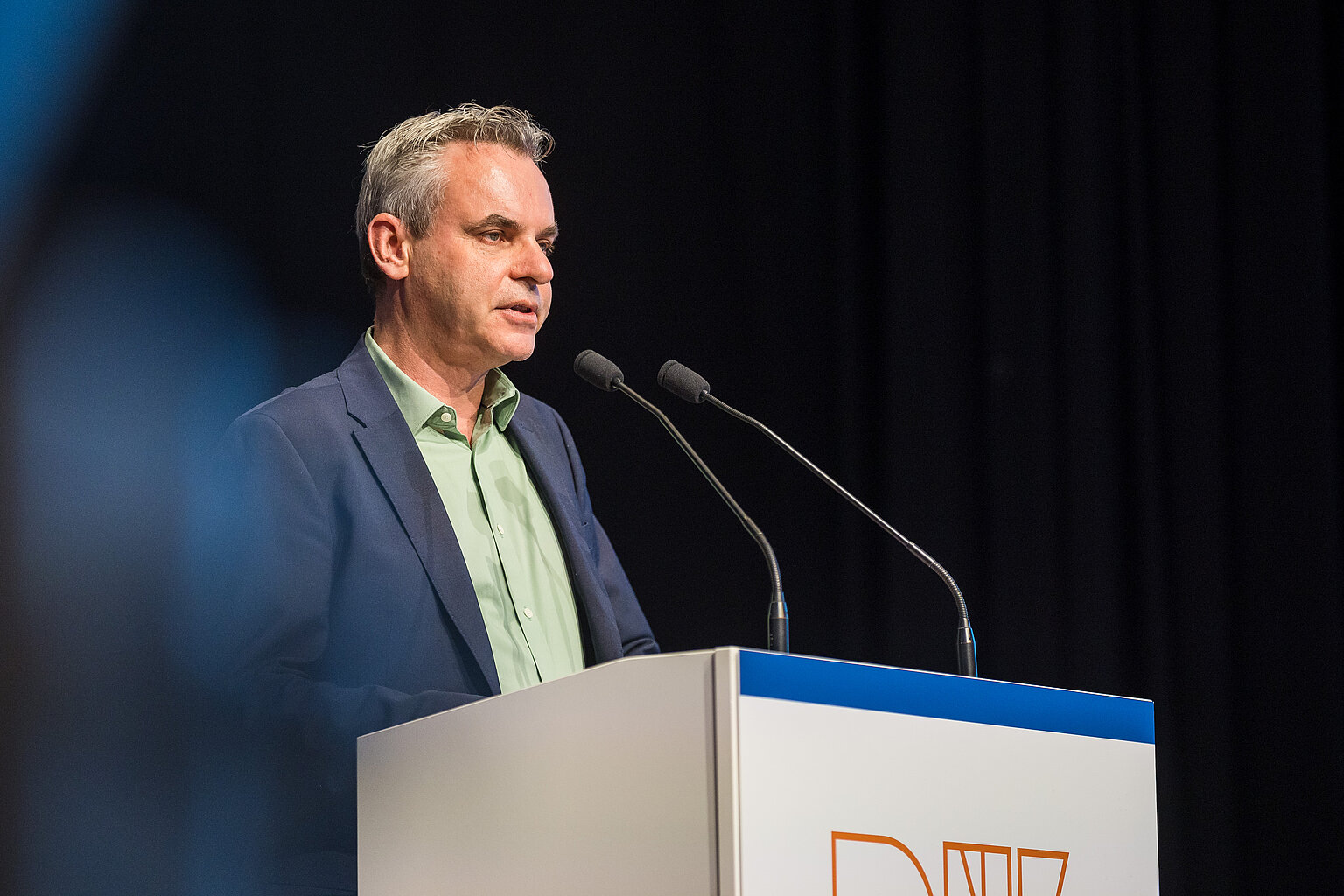 DJV Bundesverbandstag 2022 Lübeck DJV-Bundesvorsitzender Frank Überall auf dem DJV Bundesverbandstag 2022 Lübeck – DJV-Bundesvorsitzender Frank Überall auf dem DJV Bundesverbandstag 2022 Lübeck
