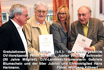 Selten: Hans Hartmann 60 Jahre Mitglied im DJV Hessen Gratulation und Jubilare (v.li.): der wiedergewählte OV-Vorsitzende Peter Schwierz, Jubilar Wolfram Schroeter (50 Jahre Mitglied), DJV-Landesschatzmeisterin Gabriela Blumschein und der 60er Jubilar und Ehrenmitglied Hans Hartmann. – Gratulation und Jubilare (v.li.): der wiedergewählte OV-Vorsitzende Peter Schwierz, Jubilar Wolfram Schroeter (50 Jahre Mitglied), DJV-Landesschatzmeisterin Gabriela Blumschein und der 60er Jubilar und Ehrenmitglied Hans Hartmann.
